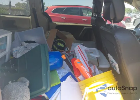 2014 Chrysler Town & Country Touring from USA, damaged, VIN 2C4RC1BG1ER397195